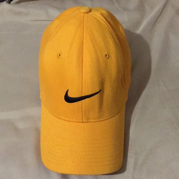 yellow nike baseball cap